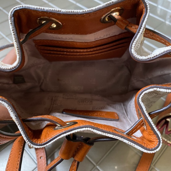 MK crossbody draw string smaller bag - Picture 2 of 4